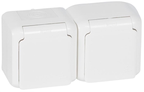 Роз. 2м с/з о/у бел. с з/шт. LR Quteo IP44 782323